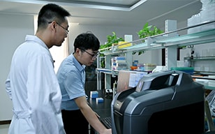 高品質な抗体開発に不可欠なオールインワン蛍光顕微鏡